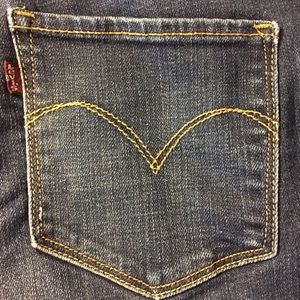 Levi’s Demi Curve Jean